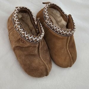 UGG Tasman Chesnut Kids Slippers 04/05